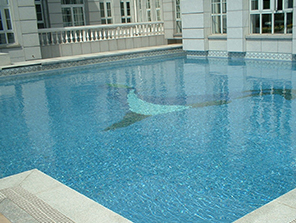天曼泳池设计非常美观